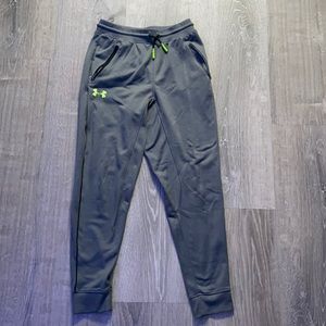 Under armor joggers boys M